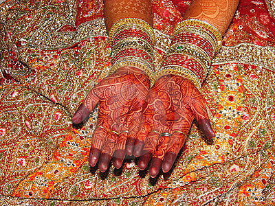 Umjetnost od kane - Page 18 Indian_bride_s_beautiful_hand_henna_tattoo_22039