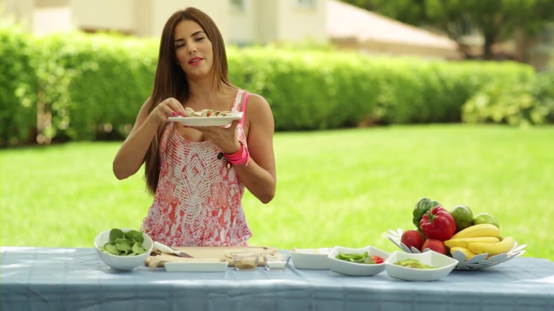 Gaby espino/გაბი ესპინო #14 - Page 26 COCINANDO_SALUDABLE_HEALTHY_ROLLS_A_LA_GABY_mp