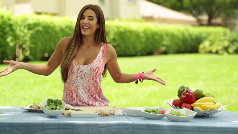 Gaby espino/გაბი ესპინო #14 - Page 26 COCINANDO_SALUDABLE_HEALTHY_ROLLS_A_LA_GABY_mp