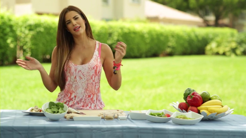 Gaby espino/გაბი ესპინო #14 - Page 26 COCINANDO_SALUDABLE_HEALTHY_ROLLS_A_LA_GABY_mp