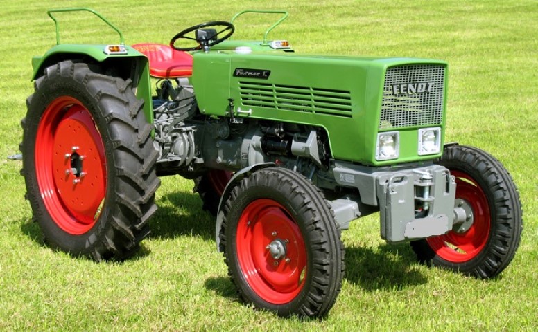 FENDT Tractores   - Página 12 Fendt_Farmer_1d_Small