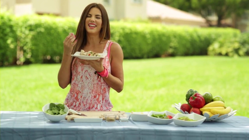 Gaby espino/გაბი ესპინო #14 - Page 26 COCINANDO_SALUDABLE_HEALTHY_ROLLS_A_LA_GABY_mp