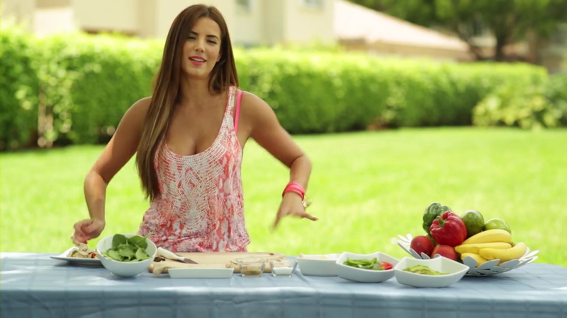 Gaby espino/გაბი ესპინო #14 - Page 25 COCINANDO_SALUDABLE_HEALTHY_ROLLS_A_LA_GABY_mp