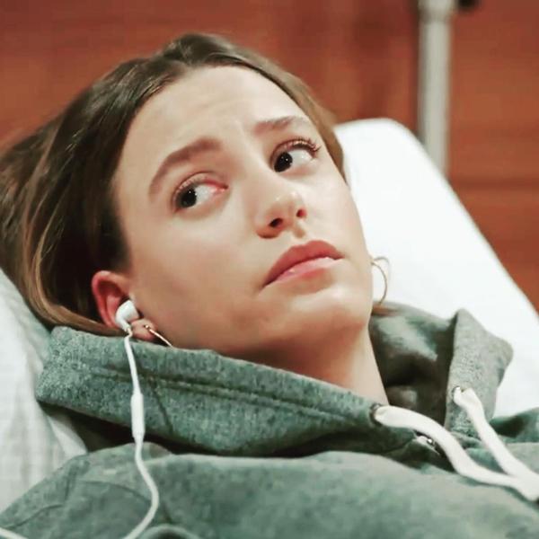 Serenay Sarikaya/სერენაი სარიკაია #22 - Page 9 CEle_Afe_WAAA8_Hi_M