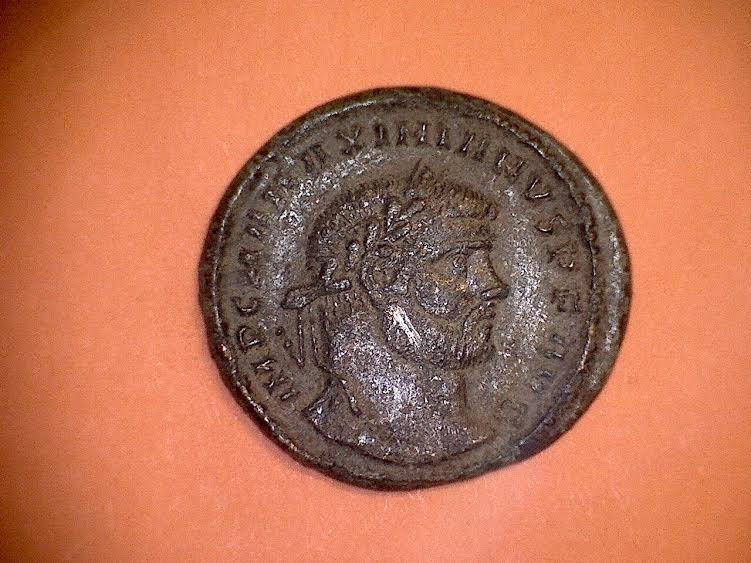 Nummus o follis de Maximiano Hércules. GENIO POPVLI ROMANI. Antioquía Follis