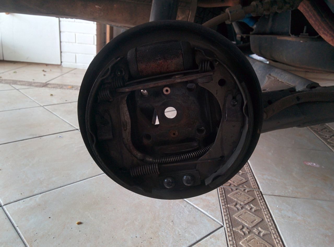 [TUTORIAL] Como colocar um espaçador na ponta de eixo traseira - colocar as rodas traseiras "mais pra fora" IMG_20141105_155523