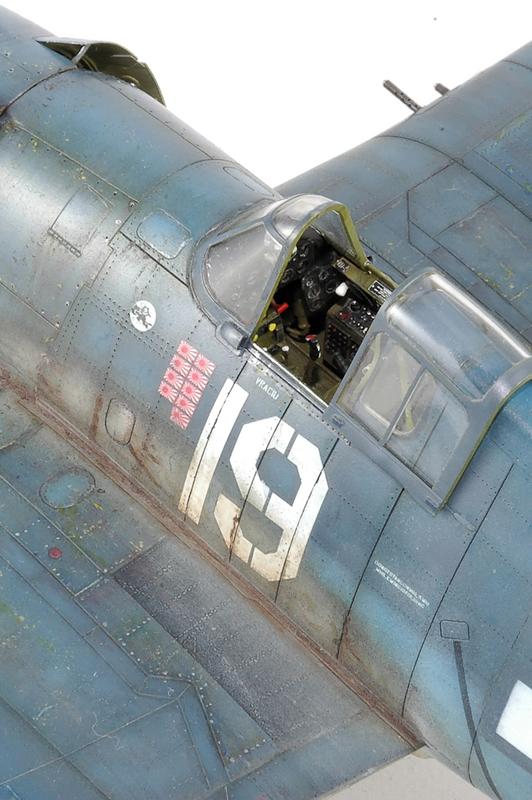 Hellcat F6F-3 Alex Vraciu - Eduard 1/48 DSC_2326_Dx_O