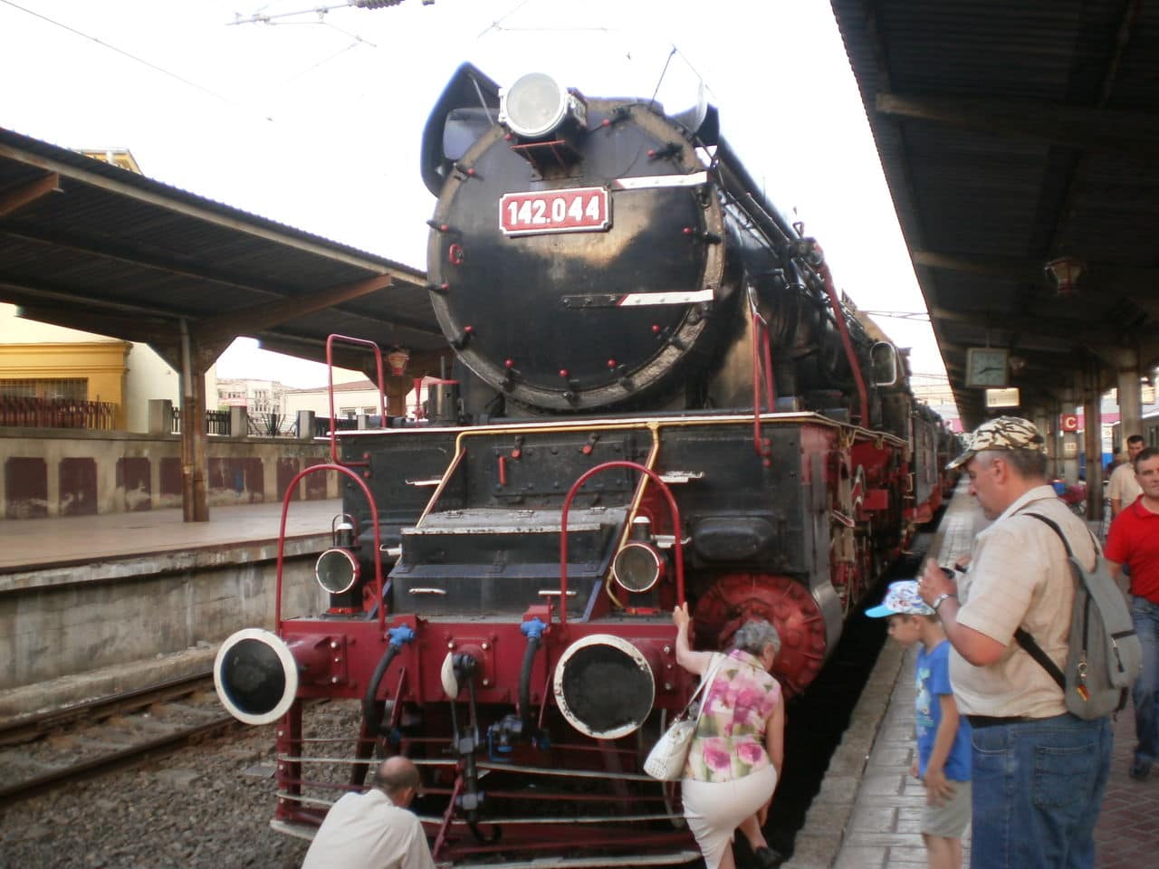 LOCOMOTIVA 142.044 ORADEA P1010312