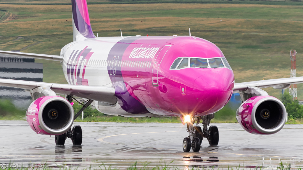 Aeroportul Cluj Napoca - Iulie 2015   IMGP4564