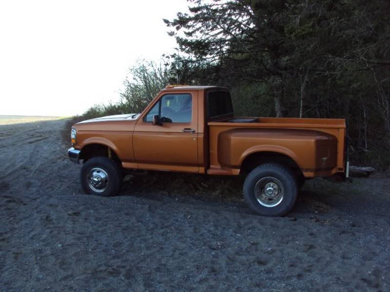 my custom built rc  projects 1988_Ford_F350_Step_Side_Dually_Dieselside