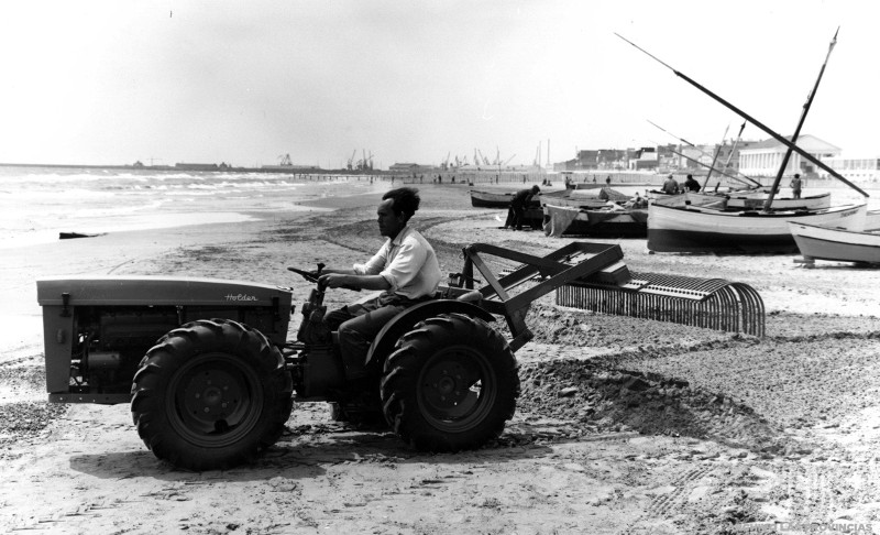 Tractores en fotos de época.  - Página 7 1943_tractor_holder_valencia