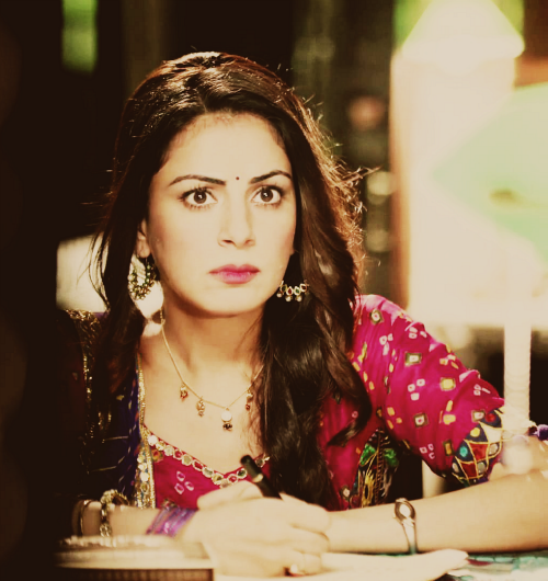 Shraddha Arya / შრადდჰა არია - Page 2 Tumblr_n1olqbr_B111tnika5o1_500