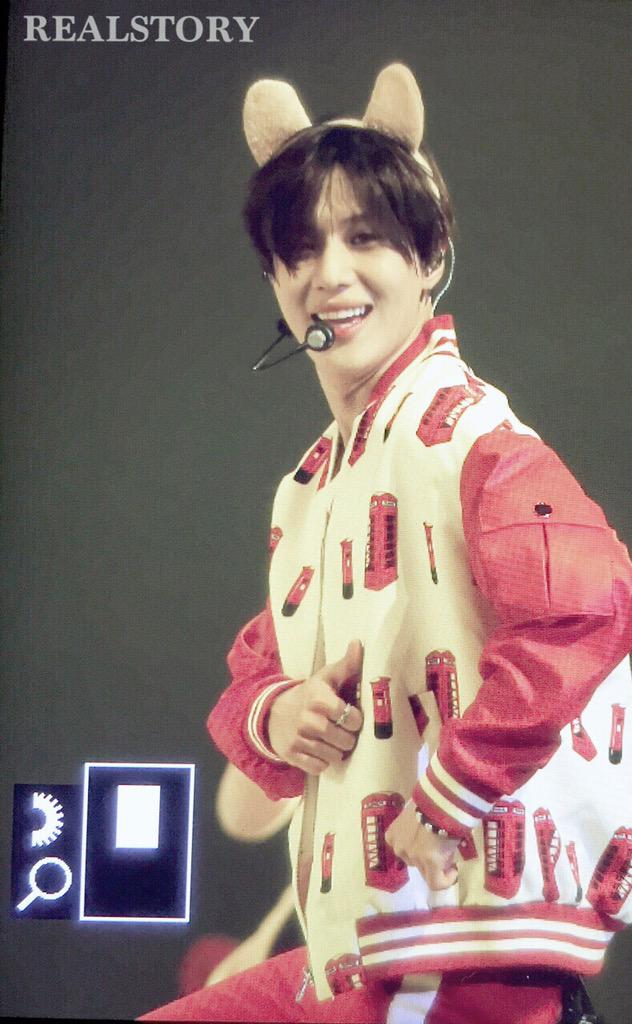 150927 Taemin @ 'SHINee World Concert IV in Bangkok' CP66m8q_VAAAk_LH4_jpg_orig