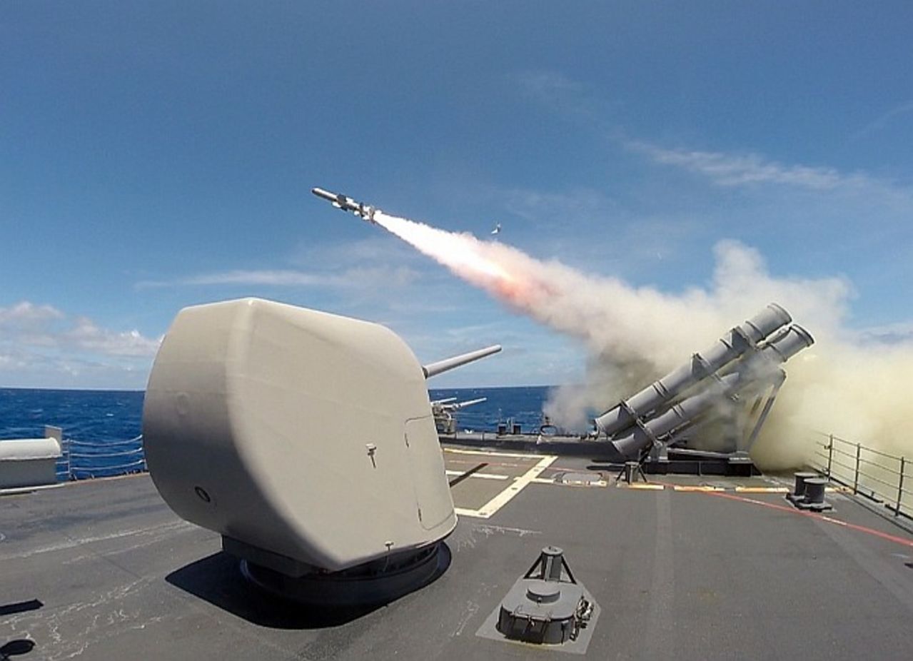 Participacion SEMAR Ejercicio RIMPAC 2014 - Página 4 RIMPAC2014_CG64_USSWITHHARPOONMISSILE