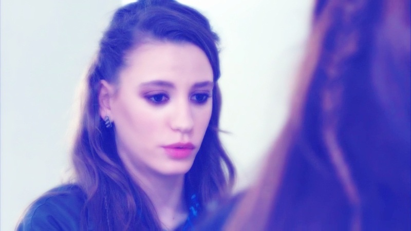 Serenay Sarikaya/სერენაი სარიკაია #22 - Page 54 25_mp4_001057060