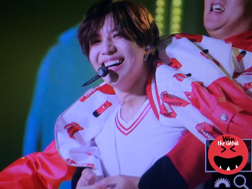 150927 Taemin @ 'SHINee World Concert IV in Bangkok' CP6v_Gjp_UEAApss_G_jpg_orig