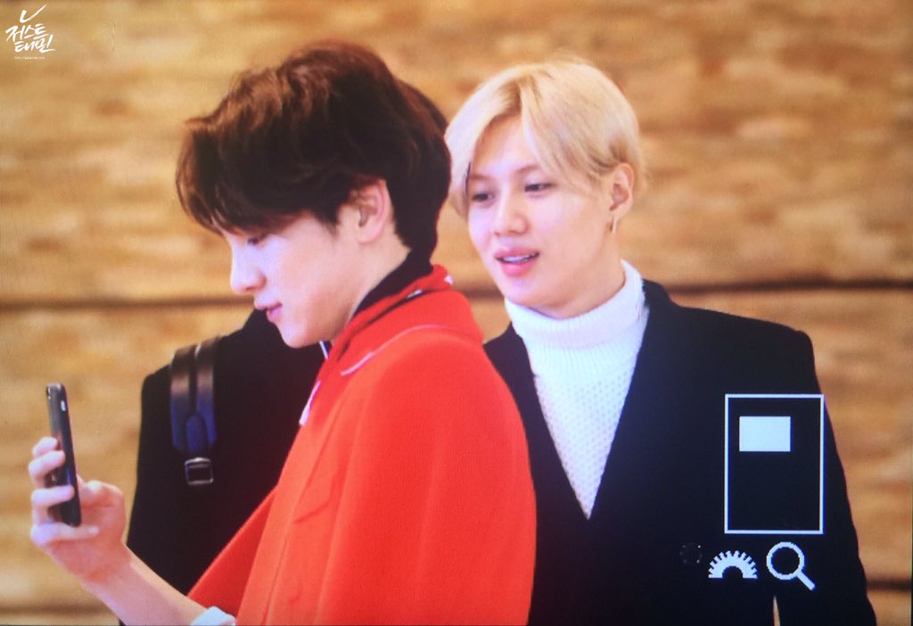 151130 SHINee (s/ Onew) @ Aeropuertos de Incheon y Hong Kong {Rumbo a Hong Kong} CVCU9_P7_VAAAs_Ra_I_jpg_orig