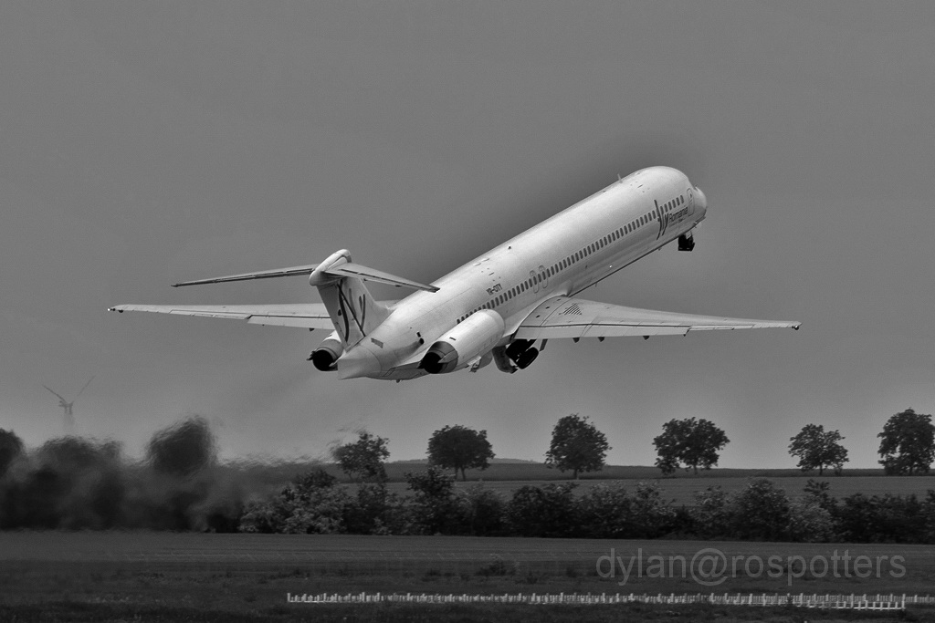 Aeroportul Tulcea (Delta Dunarii) - Mai 2014   IMG_6761