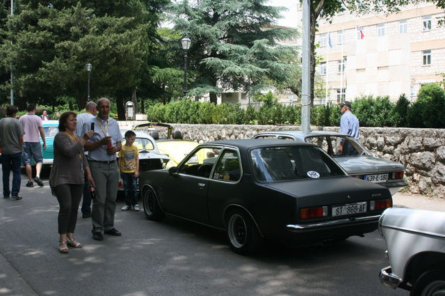 opel ascona b - Page 2 095