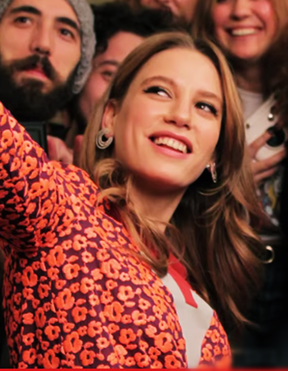 Serenay Sarikaya/სერენაი სარიკაია #23 - Page 19 CKNJ7v_YUs_AAuqy_U