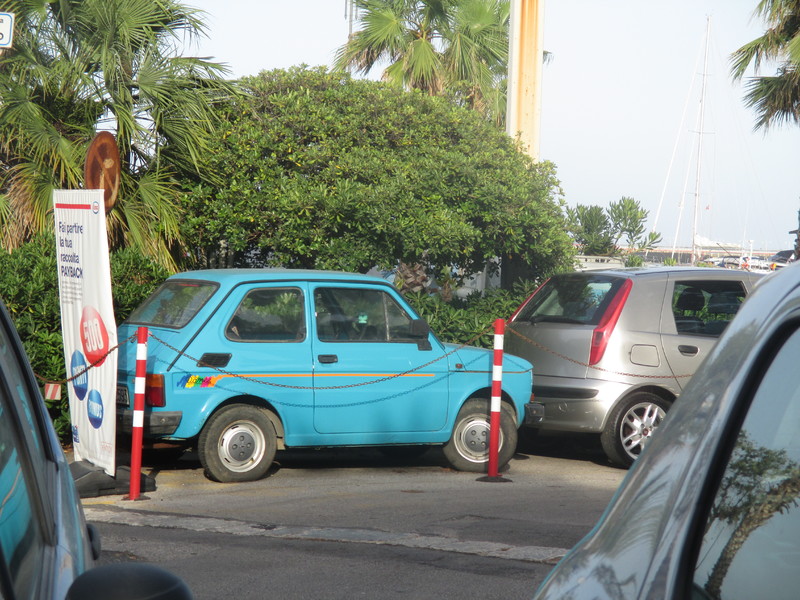 avvistamenti auto storiche - Pagina 5 IMG_2082