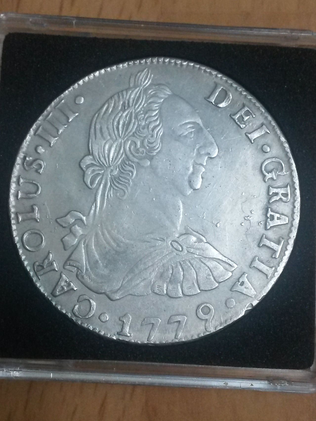 8 reales Potosi pr 1779 Carlos iii 20150112_182301