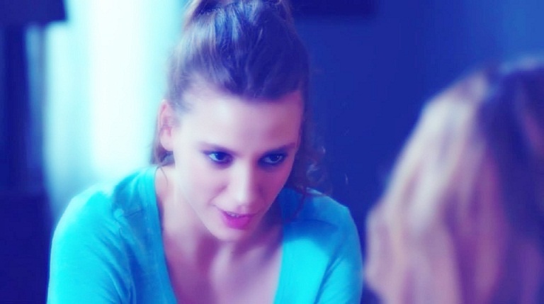 sarikaya - Serenay Sarikaya/სერენაი სარიკაია #22 - Page 26 10403282_889174311109591_486227716127668390_n