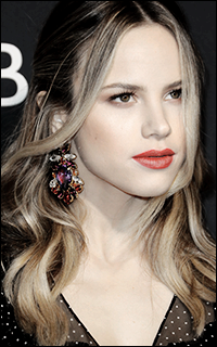 Halston Sage HALSTONSAGE5