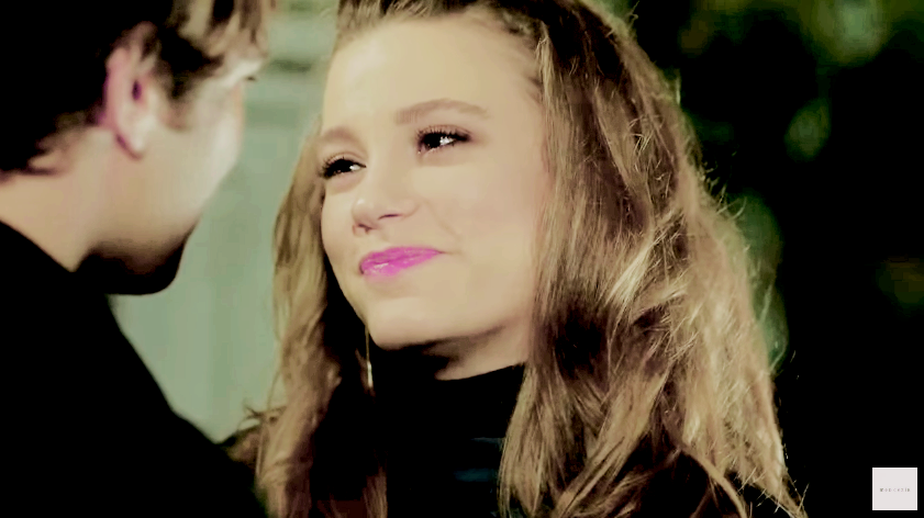 Serenay Sarikaya/სერენაი სარიკაია #24 - Page 59 Image