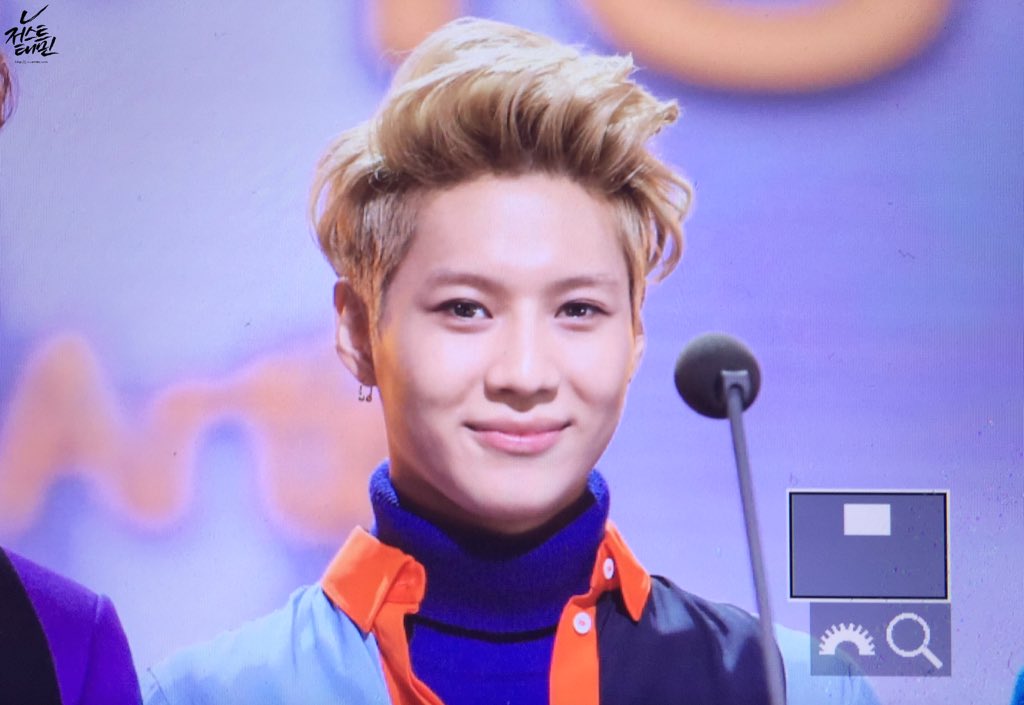 160121 Taemin @ 30th Golden Disc Awards CZQRtr8_VIAAn_Jp5_jpg_orig