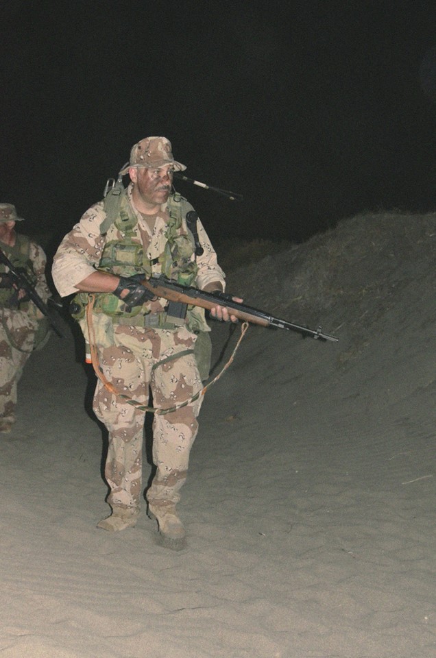 [SESIÓN FOTOS] Navy SEAL Desert Training Exercise 1990 DS70