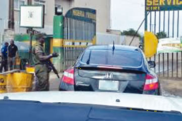 Female warder dismissed for smuggling alcohol into prison Kirikiri-prisons