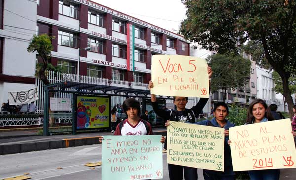 Huelga estudiantil del IPN PAG-13-DANIEL-PERALES_Huelga-Politecnico_Voca-5_9