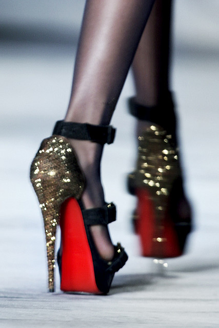     Fashion-gold-red-shoes-Favim.com-315070