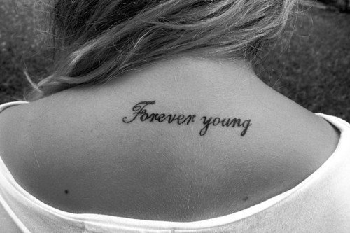 MI NERD {ZAYN Y TU} NECESITO CHICAS PARA LIAM,NIALL Y LOUIS Black-and-white-forever-forever-young-tattoo-young-Favim.com-331560