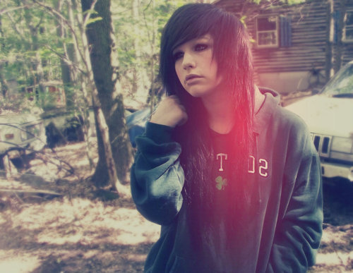 ---- ραяîƨ human characters {Don't steal names nor pictures!} Brunette-cute-emo-girl-hair-Favim.com-420038