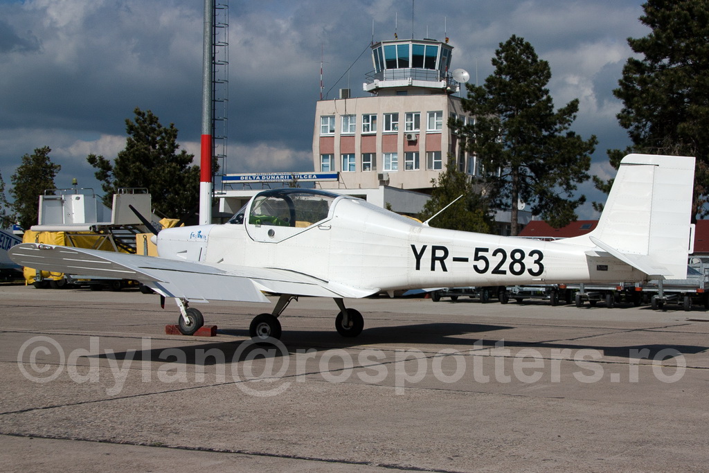 Aeroportul Tulcea (Delta Dunarii) - Mai 2014   IMG_6344