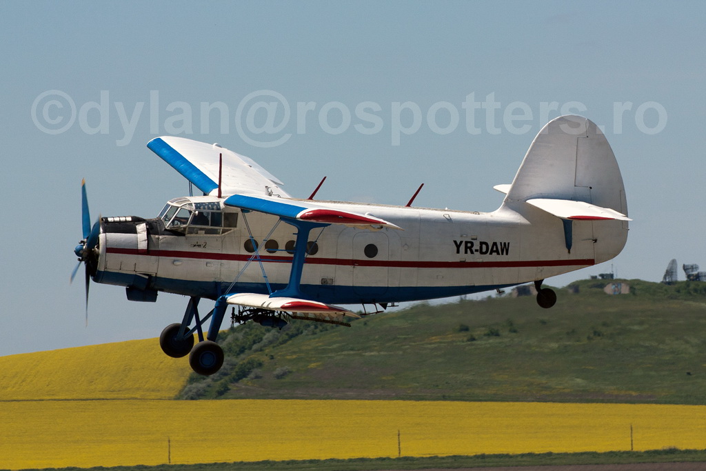 Aeroportul Tulcea (Delta Dunarii) - Mai 2014   IMG_6328