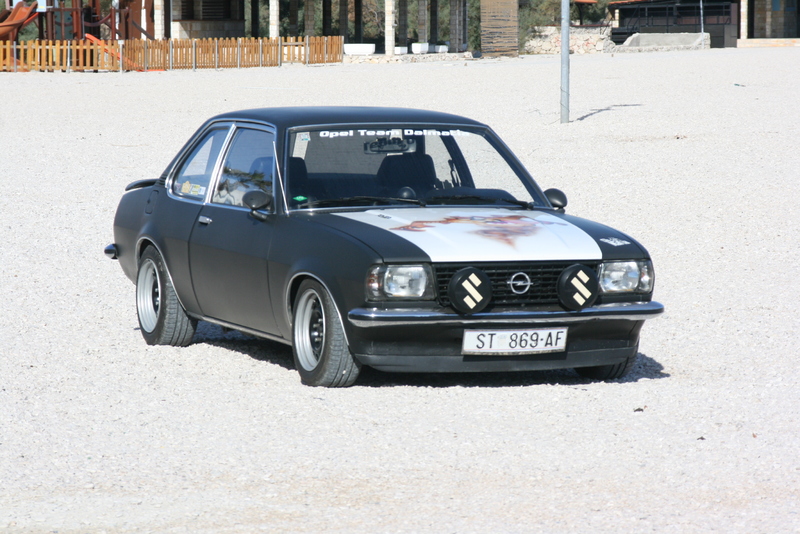 opel ascona b - Page 4 011