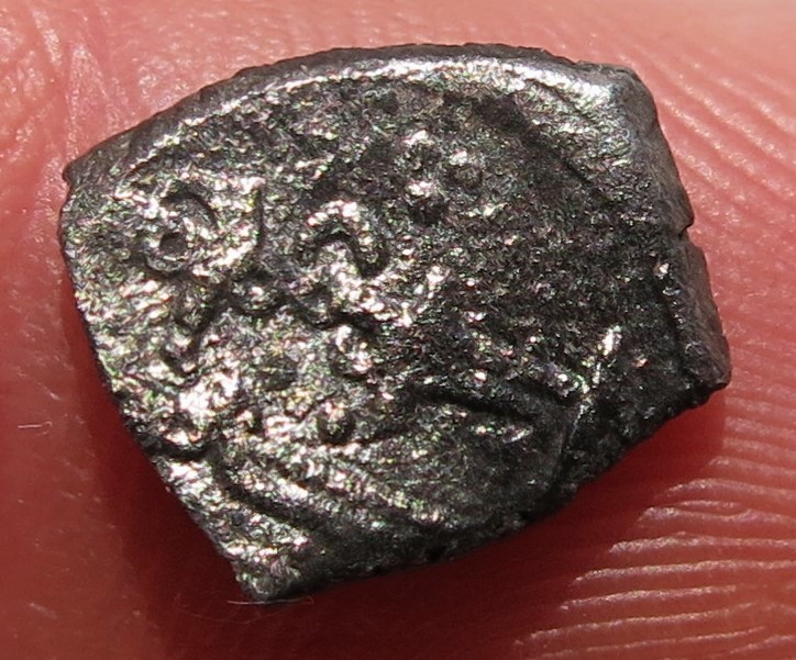 Identificación fragmento de dirham plata. Dirham_2_1