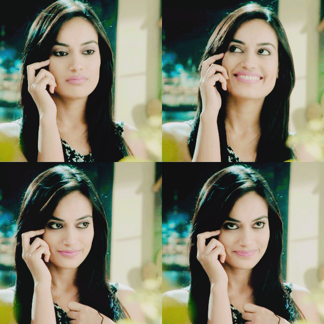 Surbhi Jyoti / სურბჰი ჯიოტი - Page 33 Image