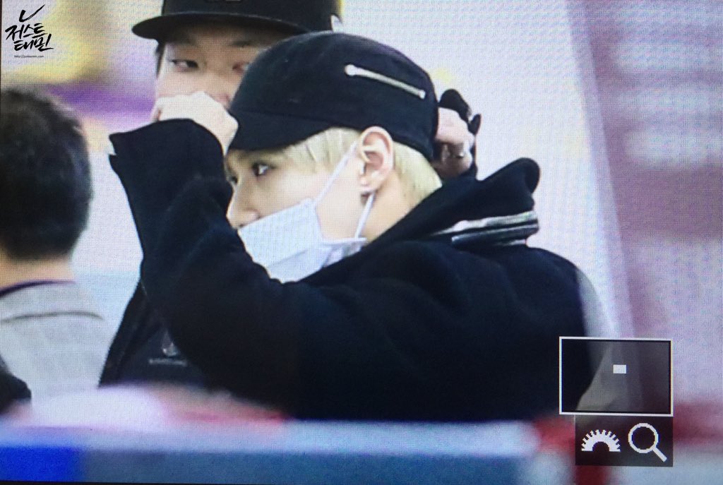 160115 Taemin @ Aeropuerto Gimpo {Rumbo a Japón} CYu_Ow_Ol_UEAAYU4o_jpg_orig