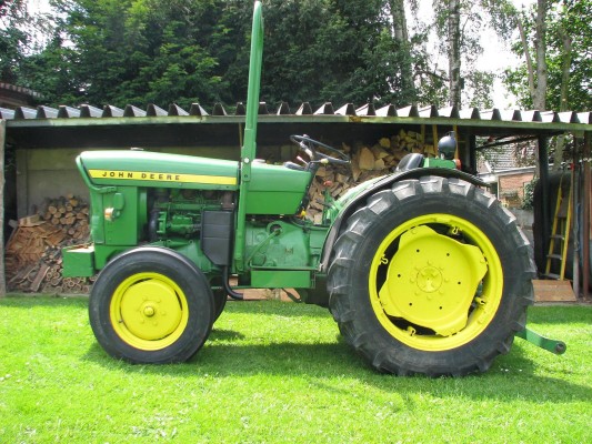 TRACTORES ANTIGUOS John_Deere_1020_VU