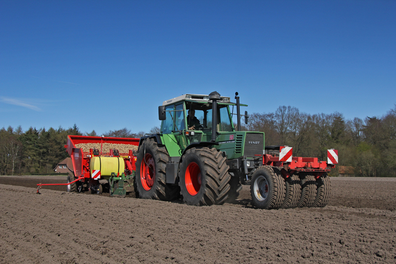 FENDT Tractores   - Página 3 FENDT_615_LSA