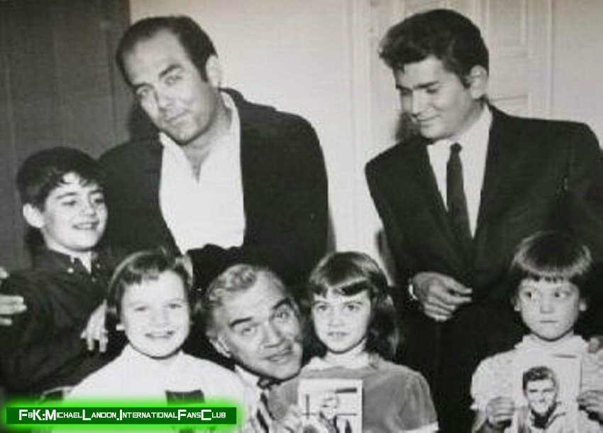 POD mensal de abril - Mike com fãs!!!! - Página 2 BONANZA-behind-scenes-michael-landon-35358262-850-610