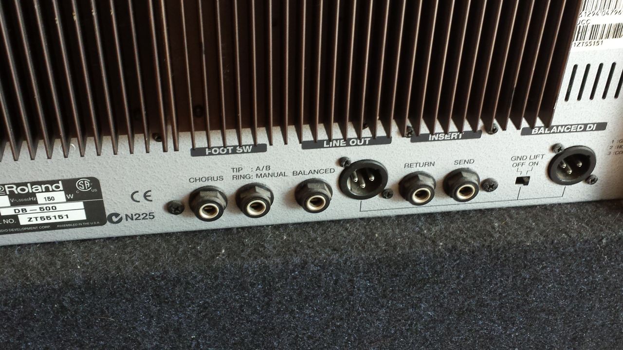 Amplificador Roland D-Bass  DB-500 Roland3
