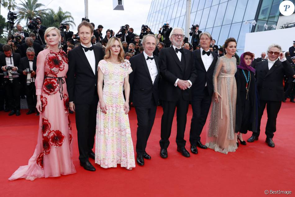 Vanessa Paradis fera parti du jury du Festival de Cannes 2016 2285980_kirsten_dunst_laszlo_nemes_vanessa_par_9