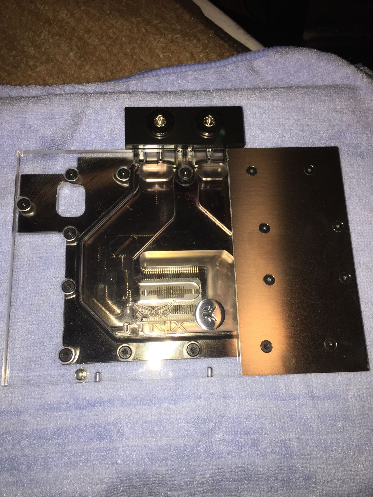  GTX 980 TI  STRIX OC + waterblock + backplate IMG_1594