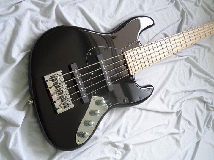 VENDO - S.Martyn Jazz Bass Custom 22 - 5 cordas R$ 4.000,00 Image