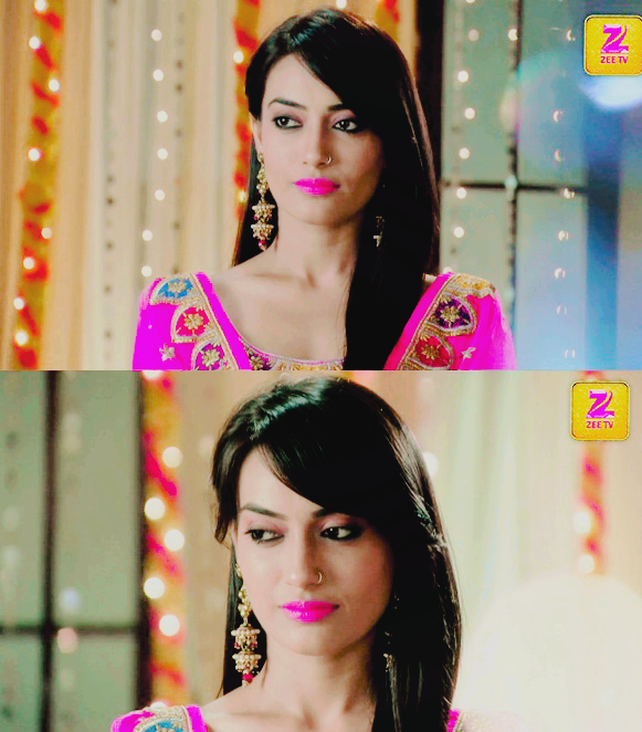 Surbhi Jyoti / სურბჰი ჯიოტი - Page 17 Image